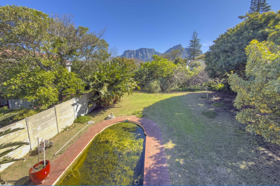3 Bedroom Property for Sale in Claremont Western Cape